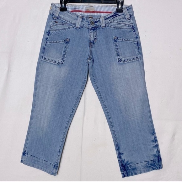 Vintage Tommy Hilfiger Denim Light Wash Resa Capri Ragged Aged Wash 28 - Picture 1 of 13
